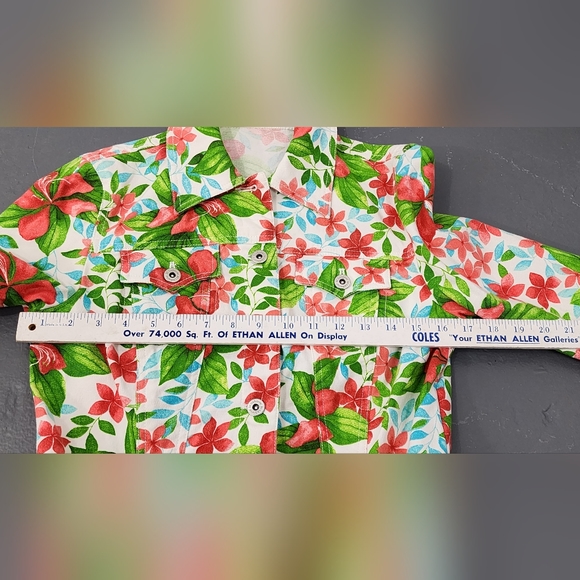 ♥️ LIZ CLAIBORNE WOMEN'S DENIM STYLE FLORAL PATTERN JACKET SIZE P (PETITE) SMALL - Picture 7 of 12
